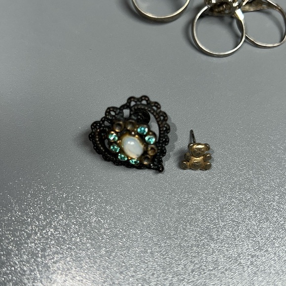 Old Vintage Jewelry; lot of 16 Items. - Picture 9 of 13